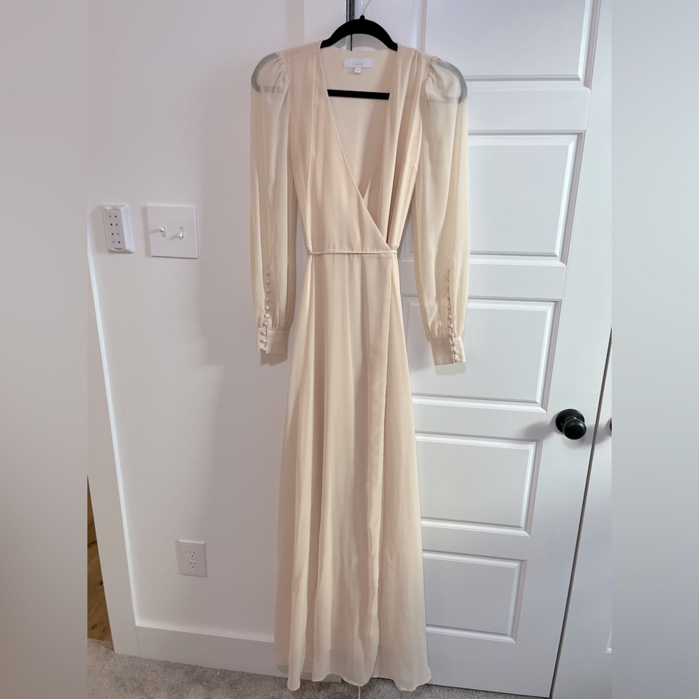 Lulu's Elegant Cream Wedding Dress